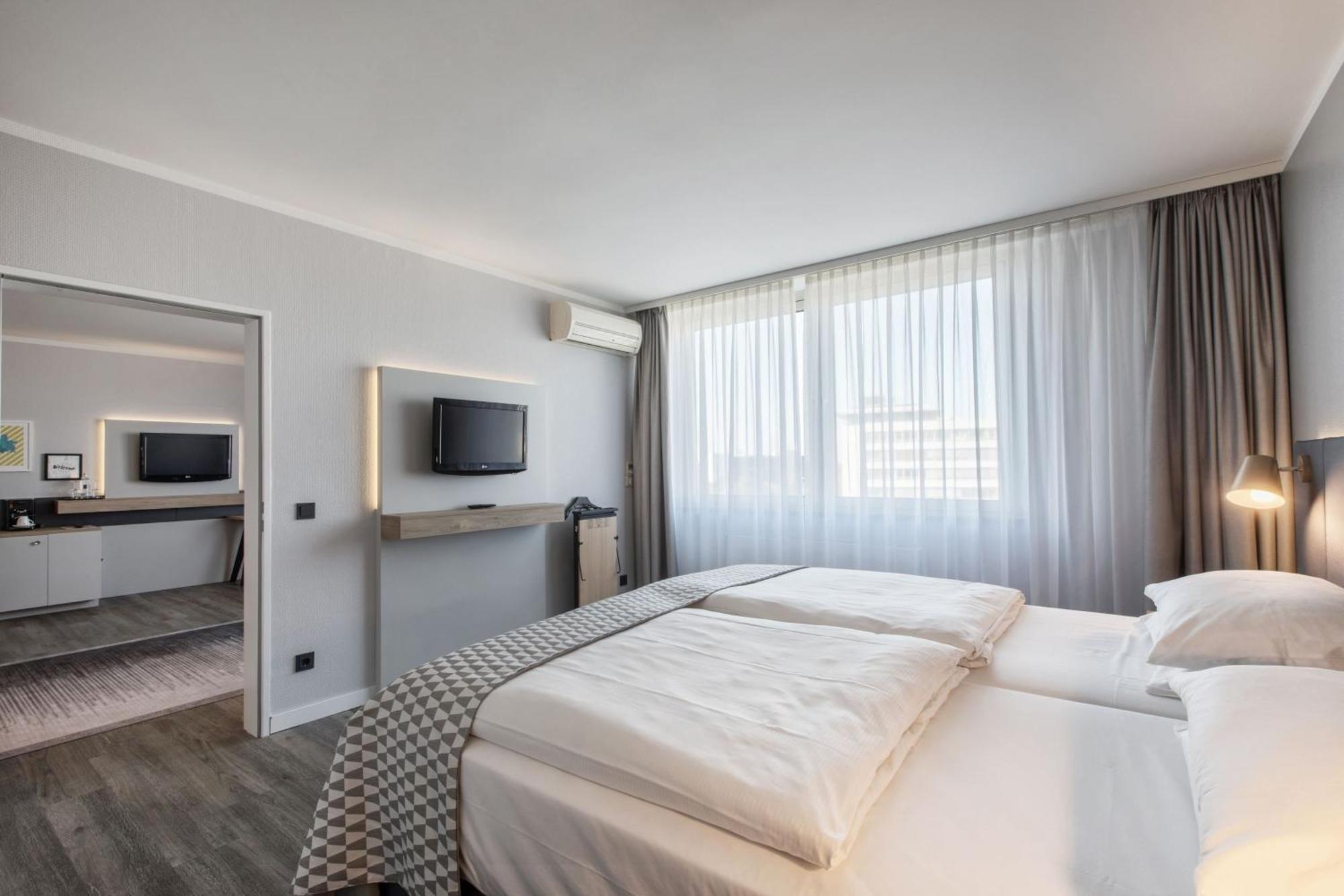 Holiday Inn Duesseldorf-Neuss By Ihg Exteriér fotografie